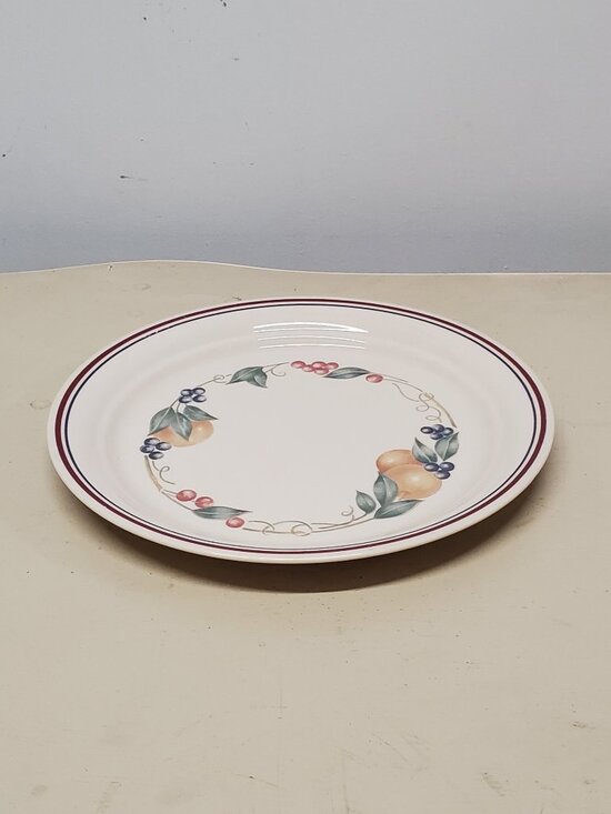 Abundance Corelle - Fruit by Corning Luncheon Plate